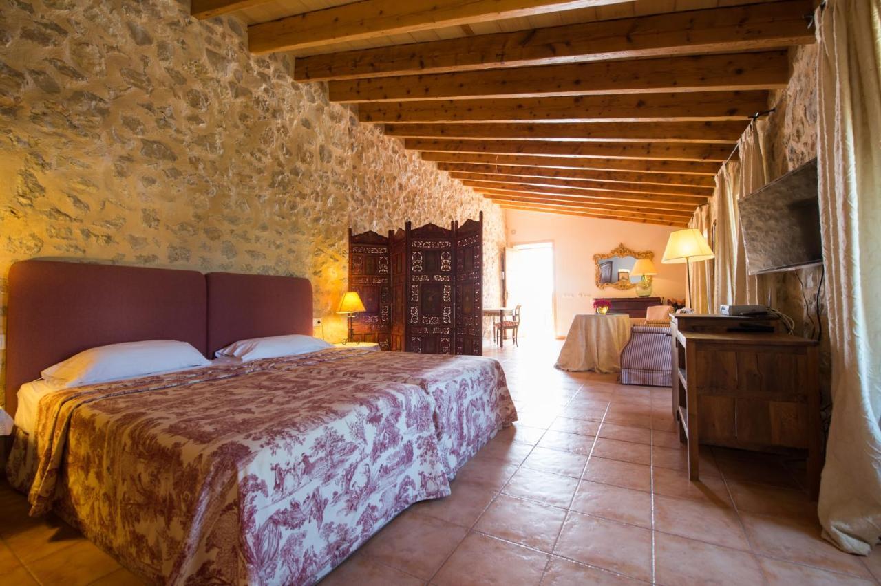 Agroturismo Can Feliu Porreras Habitación foto